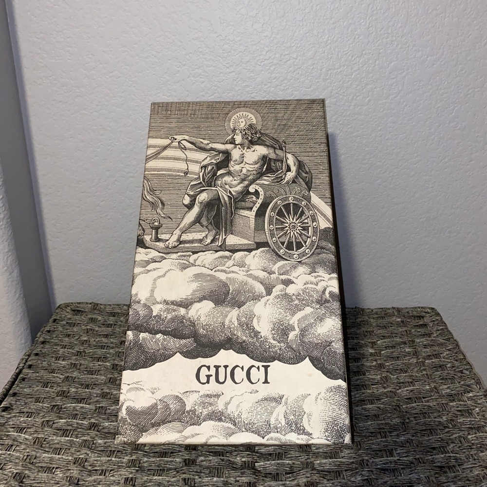 Woman Gucci Ultrapace Sneakers - Picture 3 of 8